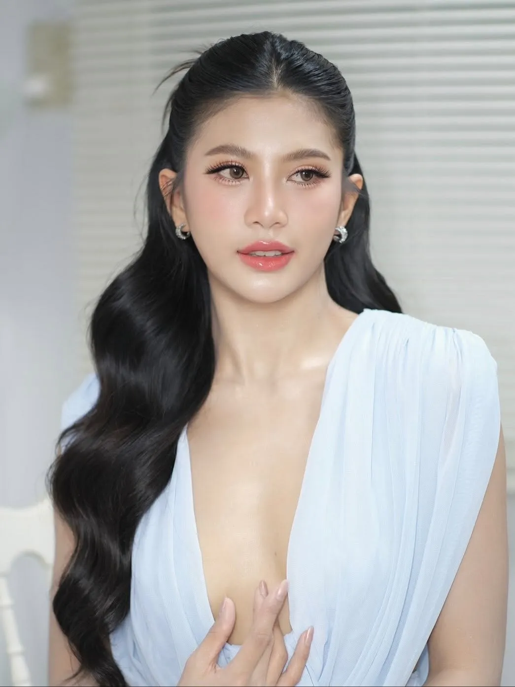 Zee Thanyaporn  onlyfans