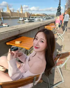 เฟียร์ ธัญญรัตน์ ภาพที่ 4
